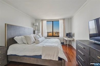 * Presented by Wendy Gamez  *Residence 3013 is a beautifully