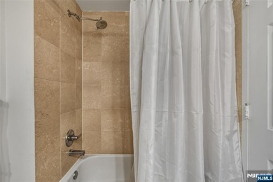 * Presented by Wendy Gamez  *Residence 3013 is a beautifully