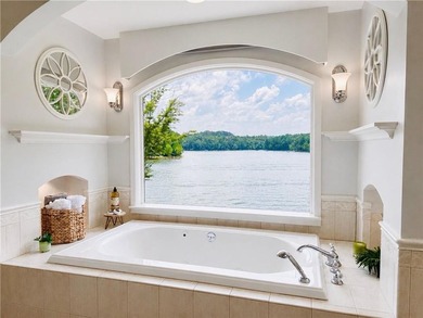 This lakefront property is ALLLLL about the views! Experience - photo 17