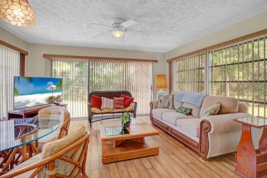 This charming 2 bedroom/2 bath end unit villa is a unique find - photo 20