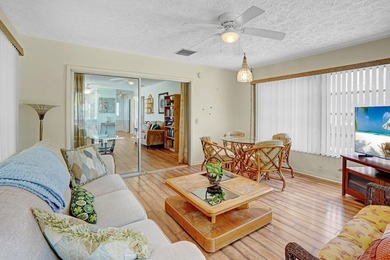 This charming 2 bedroom/2 bath end unit villa is a unique find - photo 22