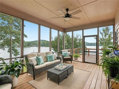 This lakefront property is ALLLLL about the views! Experience - photo 23