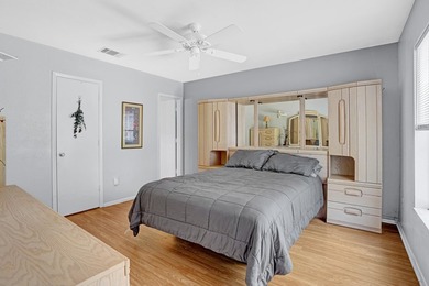 This charming 2 bedroom/2 bath end unit villa is a unique find - photo 23