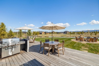 Completed in 2023 and set on just under an acre in South Fork - photo 23