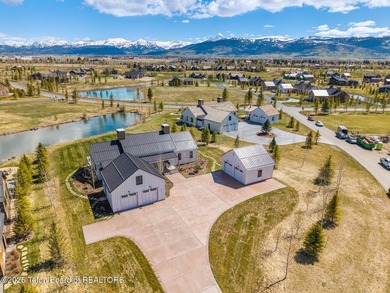 Completed in 2023 and set on just under an acre in South Fork - photo 24