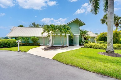 This charming 2 bedroom/2 bath end unit villa is a unique find - photo 26