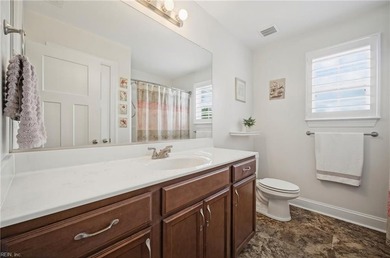 Welcome to this beautifully maintained 4-bedroom, 2.5-bath home - photo 29