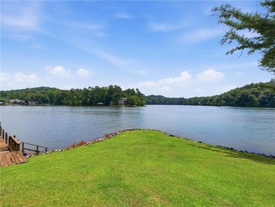 This lakefront property is ALLLLL about the views! Experience - photo 40