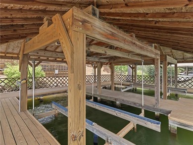 This lakefront property is ALLLLL about the views! Experience - photo 42