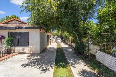 Spacious and unique 4-bedroom, 2-bath home in South San - photo 3