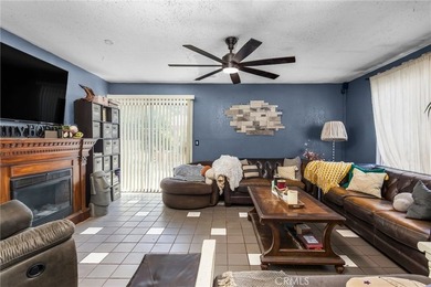 Spacious and unique 4-bedroom, 2-bath home in South San - photo 5