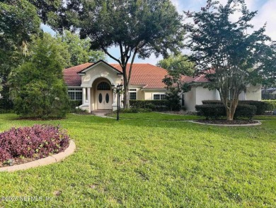 Lake Home For Sale in Jacksonville, Florida