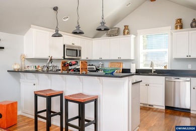 Experience the ultimate coastal lifestyle in the Roads End - photo 11