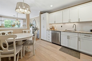 Move Right Into This Beautifully Updated 3 Bedroom, 2.5 Bath - photo 5