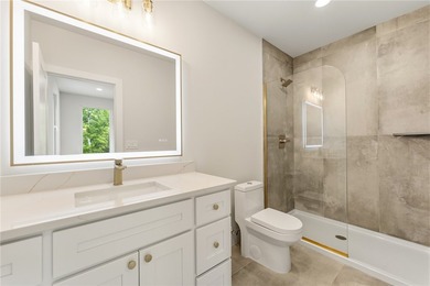 Beautifully crafted new construction home offering elegant - photo 34