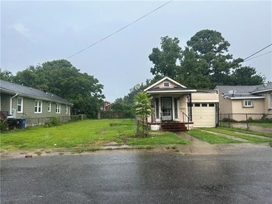 Lake Pontchartrain Home For Sale in New Orleans Louisiana