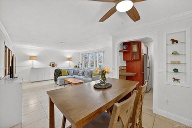 Welcome to this bright and spacious studio that lives like a - photo 8