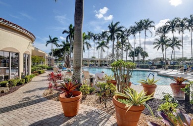Crystal Pointe at Coral Lakes is one of the premier active adult - photo 40