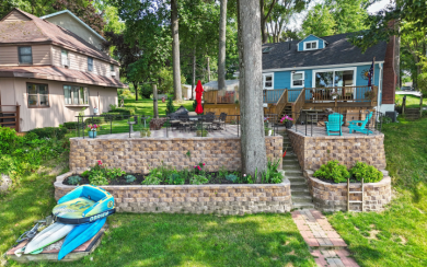 Big Crooked Lake Home For Sale in Dowagiac Michigan