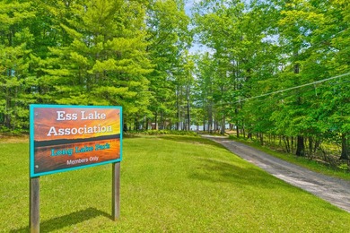 Escape to your own charming ''tree house'' retreat nestled on a - photo 46