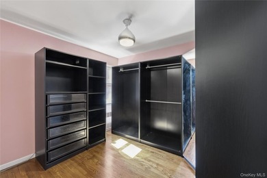 Spacious full-brick 3-family property in the heart of Flushing - photo 8