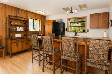 Tucked away on a quiet cul-de-sac in Northwoods, Cabin 196 - photo 9