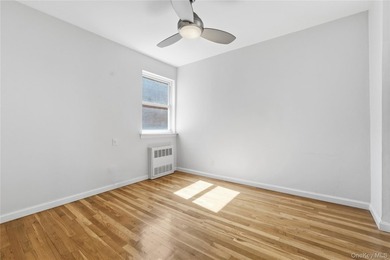 Spacious full-brick 3-family property in the heart of Flushing - photo 10