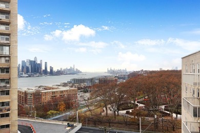 Prestigious Boulevard East top floor unit with breathtaking NYC - photo 5