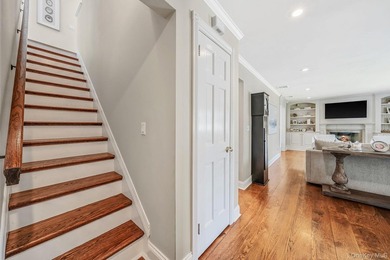 Located at the end of Manitton Court this impeccably maintained - photo 15