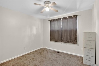 MOTIVATED SELLER!! BRING ALL OFFERS!! Enjoy the perfect blend of - photo 20