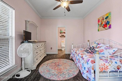 Welcome to your private retreat just off Highway 63! This - photo 27