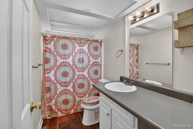 MOTIVATED SELLER!! BRING ALL OFFERS!! Enjoy the perfect blend of - photo 29