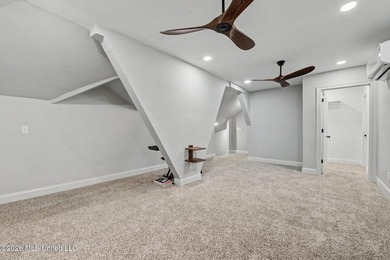 Welcome to your private retreat just off Highway 63! This - photo 31