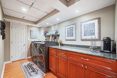Located at the end of Manitton Court this impeccably maintained - photo 31