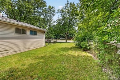 MOTIVATED SELLER!! BRING ALL OFFERS!! Enjoy the perfect blend of - photo 31