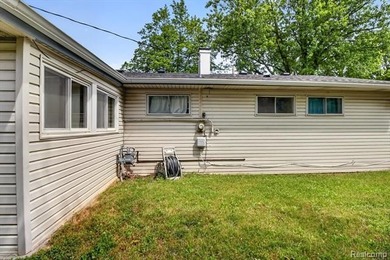 MOTIVATED SELLER!! BRING ALL OFFERS!! Enjoy the perfect blend of - photo 33