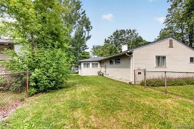 MOTIVATED SELLER!! BRING ALL OFFERS!! Enjoy the perfect blend of - photo 37