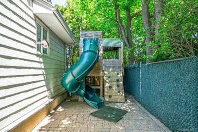 Located at the end of Manitton Court this impeccably maintained - photo 40