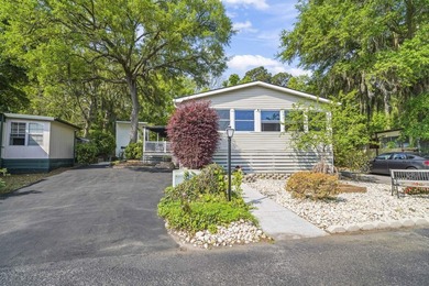 Coastal living within minutes to the beach! Built in 2012 this - photo 1