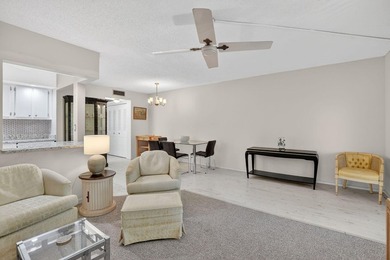Cozy 1 bed 1.5 bath condo located in building Durham B. 4 th - photo 3