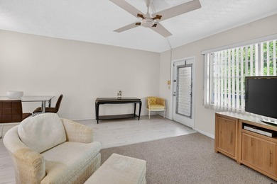 Cozy 1 bed 1.5 bath condo located in building Durham B. 4 th - photo 4