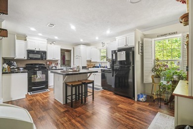 Coastal living within minutes to the beach! Built in 2012 this - photo 5