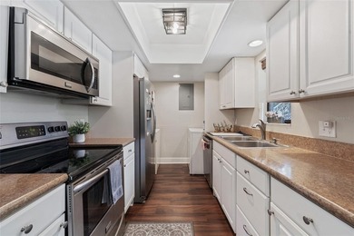 Virtually Staged. Bright, low-maintenance living in an - photo 5