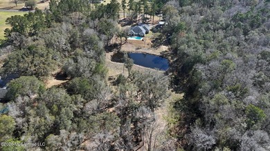 Welcome to your private retreat just off Highway 63! This - photo 46