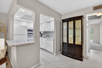 Cozy 1 bed 1.5 bath condo located in building Durham B. 4 th - photo 6