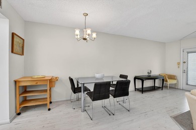 Cozy 1 bed 1.5 bath condo located in building Durham B. 4 th - photo 8