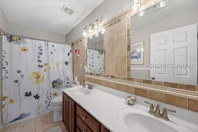 Welcome home to this end-unit 3 bed, 2.1 bath townhome in Azalea - photo 9
