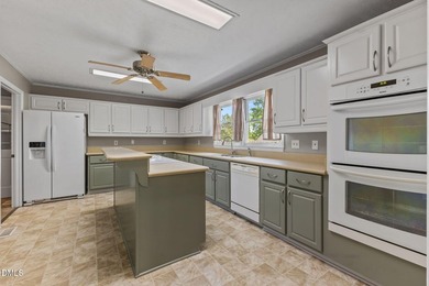 Back on the market at no fault to the sellers. Welcome home to - photo 15