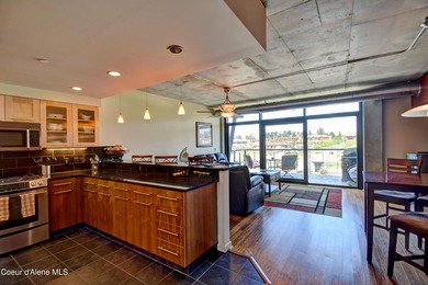 Lake Condo For Sale in Coeur d Alene, Idaho