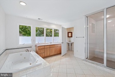 Recently Updated Waterfront Estate on a Private Peninsula in - photo 33